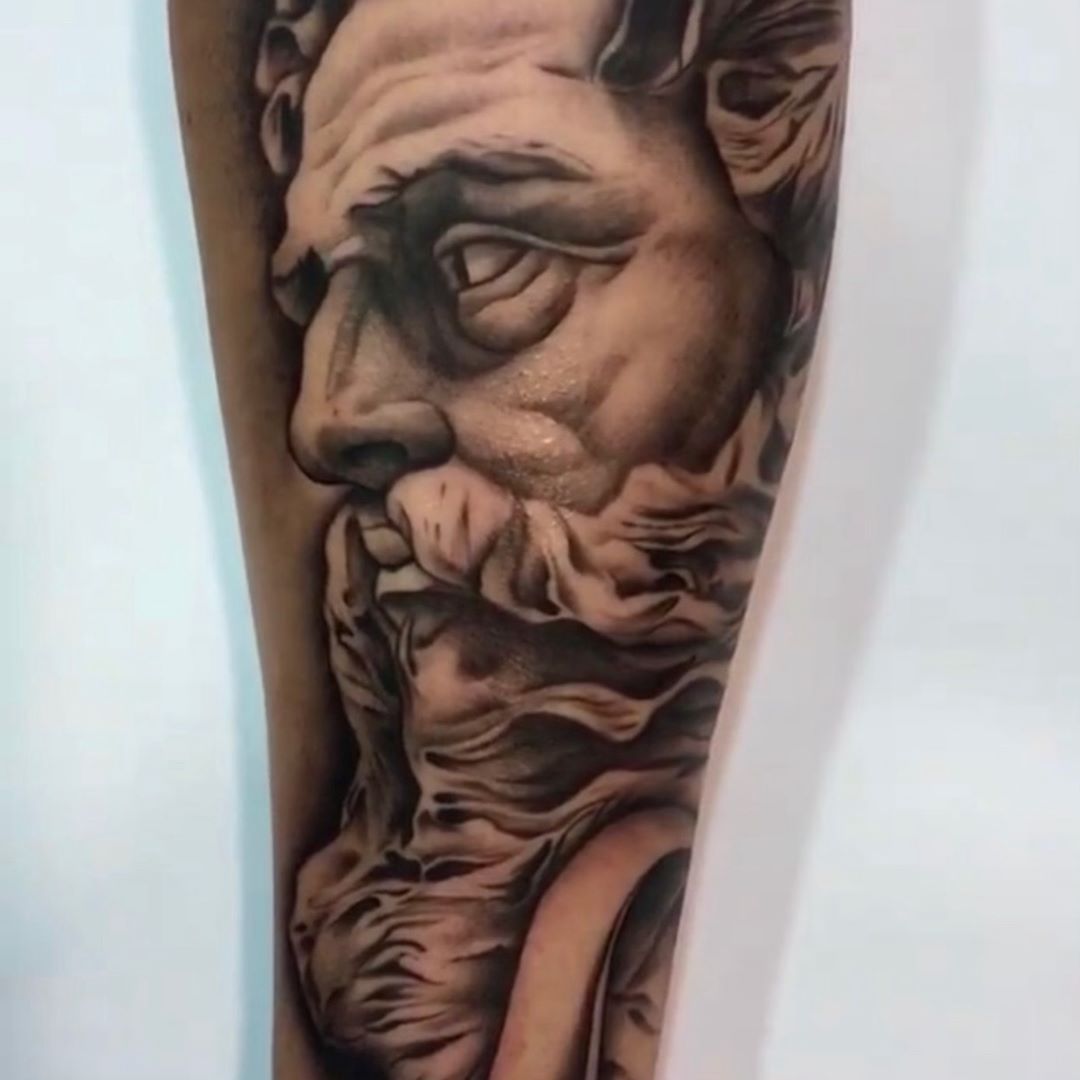 vigo,galicia,vigotattoo,tatuajesenvigo,pontevedra,orense,tui,juantabasco,ink,realismo,galiciatattoo,tatuatenevigo,traditionaltattoo,realismotattoo,blackandgreyink,blackandgrey,realismotattoo,spaintattoo,thebesttattooartist