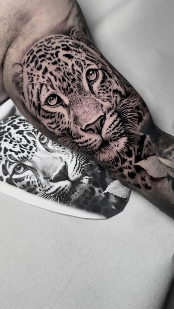 ciudadreal,sevilla,triana,followforfollow,berlin,ciudadreal,tatuajesenciudadreal,ink,inked,tigre,realismo,realismotattoo,tatuajerealismo,tigrerealismo,followmeciudadreal,ciudadreal,tomelloso,almagro,puertollano,tatuajesenpuertollano,tatuajesendaimiel,ciudadrealtattoo,cciudadrealtatuajes,tatuajesciudadreal,ciudadrealtatuajes,puertollano,oldlines,followme,tatuajeciudadreal,blackworks,blackworkers